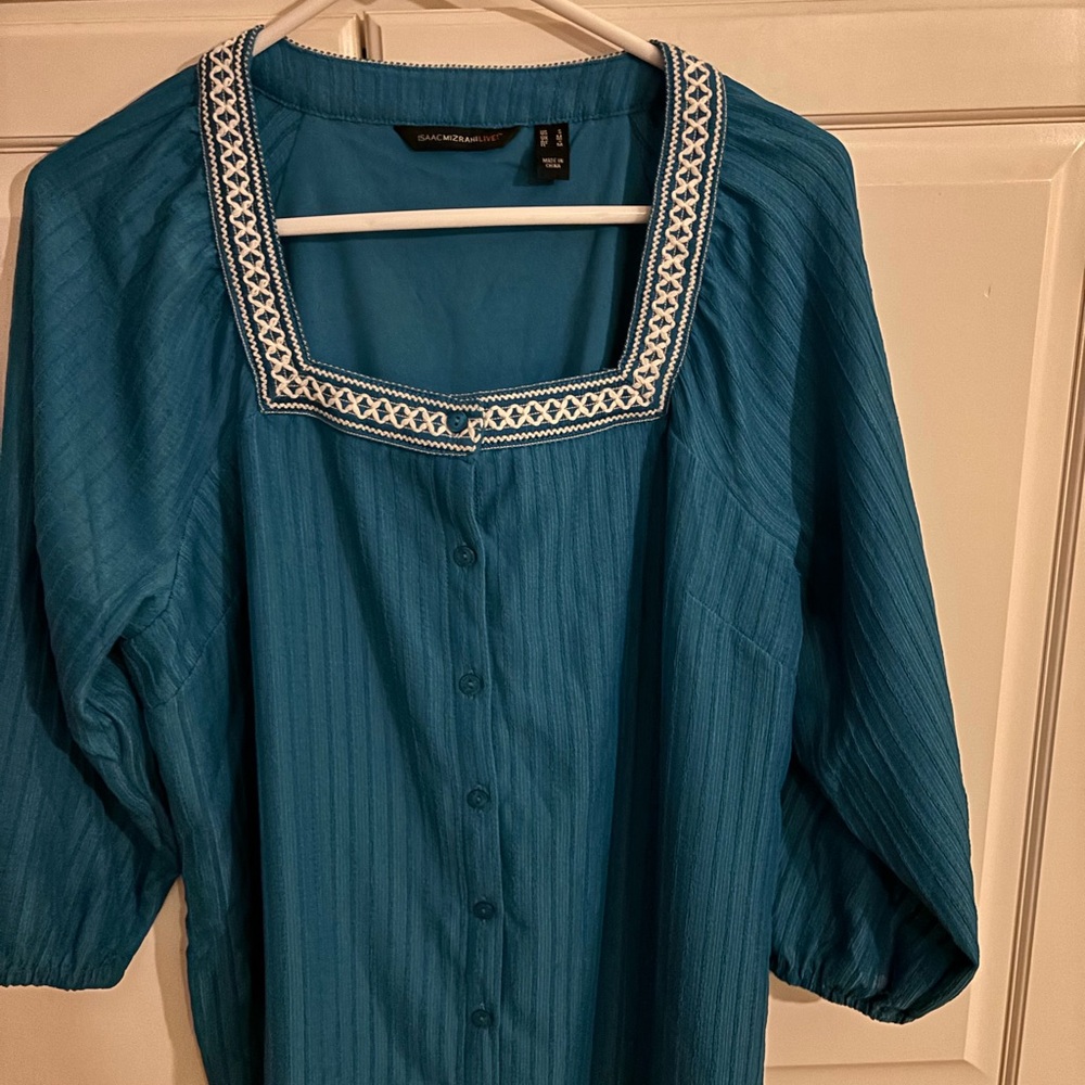 ISAAC MIZRAH | textured button up blouse. Square neck. Size small